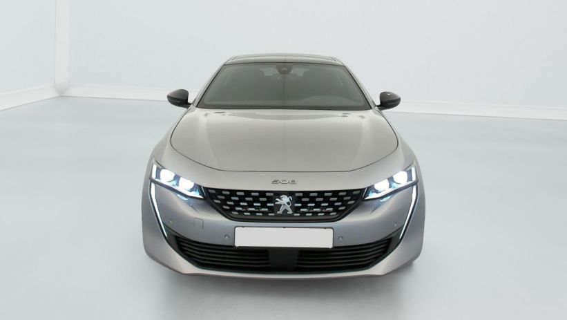 Aperçu du véhicule : Hybrid 225 e-EAT8 GT