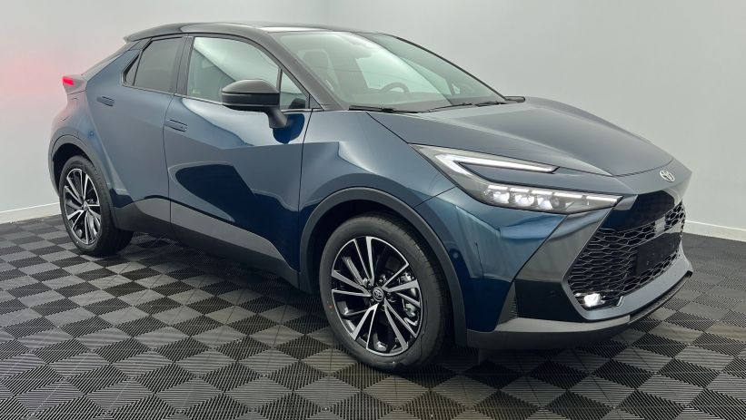 Aperçu du véhicule : Hybride Rechargeable 225 Collection Bleu Persan - Toit Noir avec 3700€ d'équipements inclus