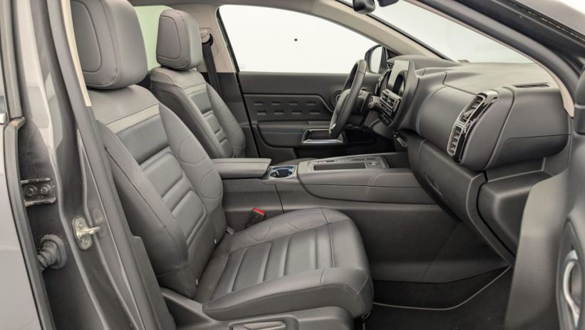 Aperçu du véhicule : HYBRIDE RECHARGEABLE 225 E-EAT8 SHINE PACK