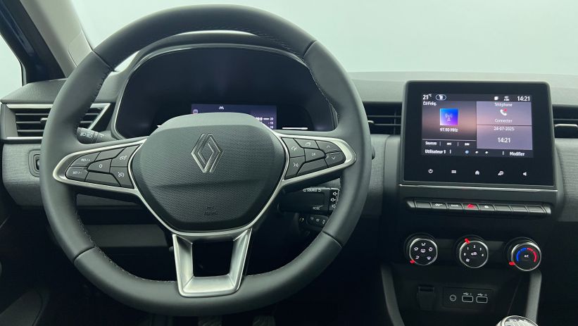 Aperçu du véhicule : Blue dCi 100 Evolution Bleu Iron avec 1250€ d'équipements inclus