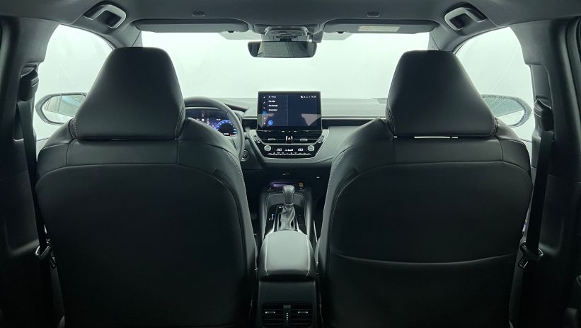 Aperçu du véhicule : Hybride 178ch Design Blanc Lunaire nacré avec 2590€ d'équipements inclus