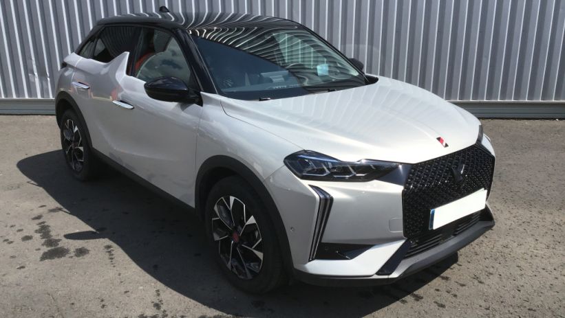 Aperçu du véhicule : DS 3 PureTech 130 EAT8 Performance Line+