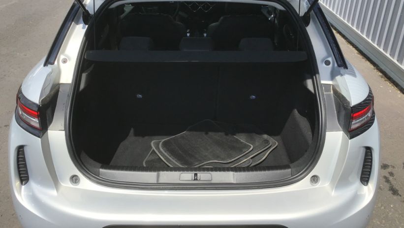 Aperçu du véhicule : DS 3 PureTech 130 EAT8 Performance Line+
