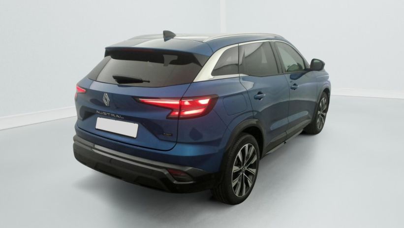 Aperçu du véhicule : FULL HYBRID E-TECH 200 CH TECHNO