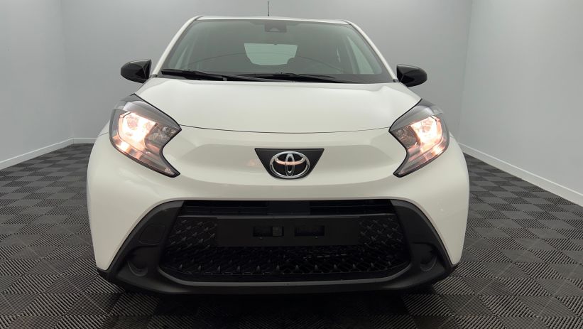 Aperçu du véhicule : 1.0 VVT-i 72 Dynamic Blanc Pur avec 250€ d'équipements inclus