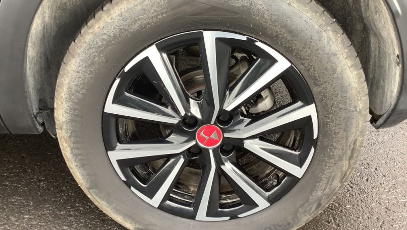 Aperçu du véhicule : DS 3 PureTech 130 EAT8 Performance Line