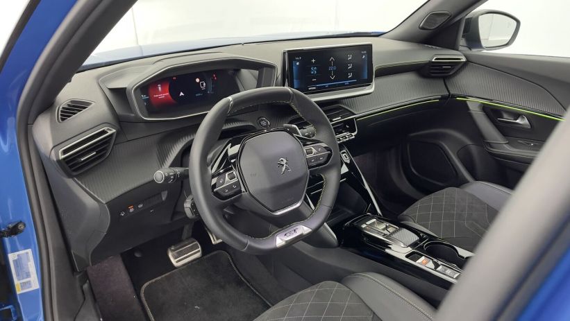 Aperçu du véhicule : II 1.2 PureTech 130ch GT EAT8