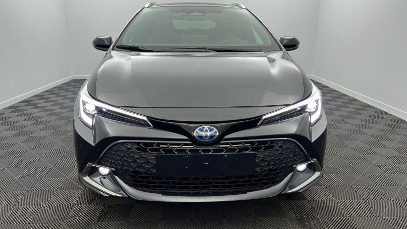 Aperçu du véhicule : Hybride 178ch Design Noir Intense avec 2390€ d'équipements inclus