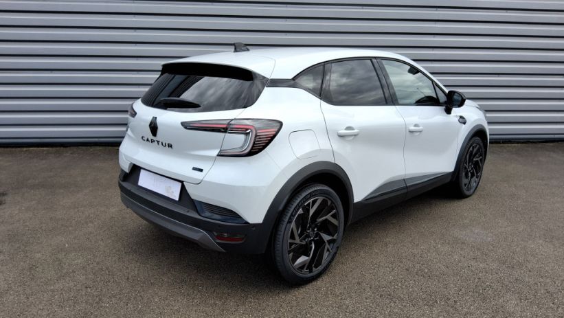 Aperçu du véhicule : CAPTUR E-Tech full hybrid 160 ch esprit Alpine