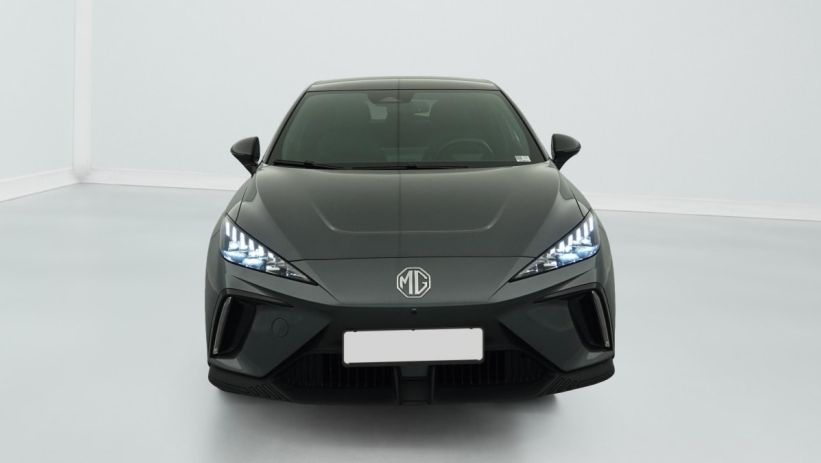 Aperçu du véhicule : 64KWH 204CH LUXURY