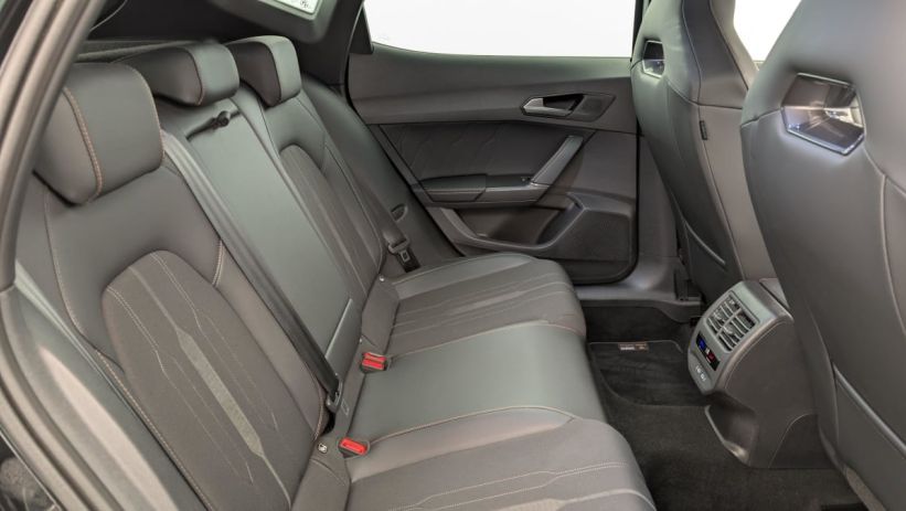 Aperçu du véhicule : 1.4 e-HYBRID 204 ch DSG6 Business Edition