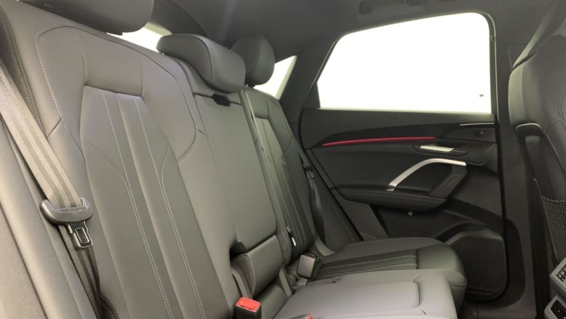 Aperçu du véhicule : e-hybrid 299 ch S tronic 7 Quattro S line