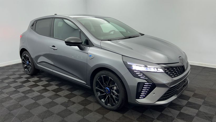 Aperçu du véhicule : TCe 90 ch Esprit Alpine Gris Schiste avec 1850€ d'équipements inclus