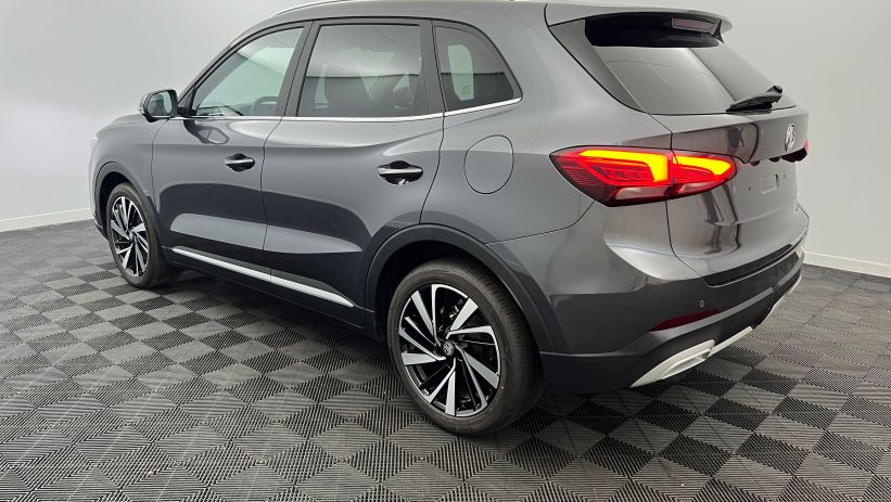 Aperçu du véhicule : 1.5 L Hybrid+ 197 ch Toit panoramique ouvrant Luxury Camden Grey avec 650€ d'équipements inclus
