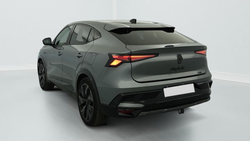 Aperçu du véhicule : hyper hybrid E-Tech 4x4 300 esprit Alpine