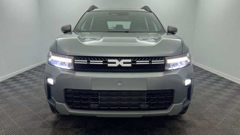 Aperçu du véhicule : Hybrid 155 Expression Gris Schiste avec 1550€ d'équipements inclus