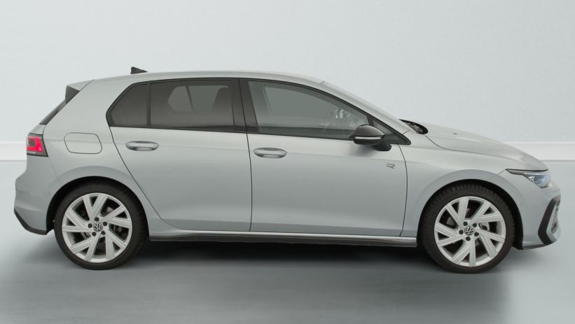 Aperçu du véhicule : 2.0 TDI 150 DSG7 R-LINE