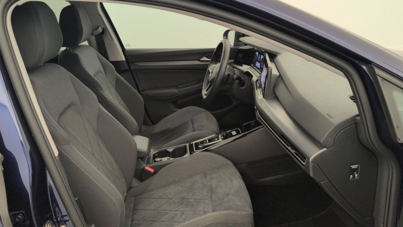 Aperçu du véhicule : 1.4 HYBRID RECHARGEABLE OPF 204 DSG6 STYLE
