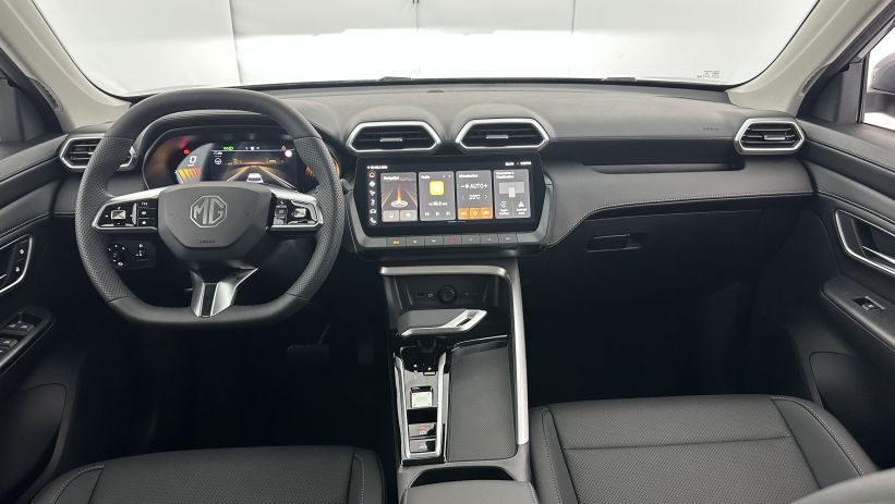 Aperçu du véhicule : 1.5 L Hybrid+ 197ch Luxury