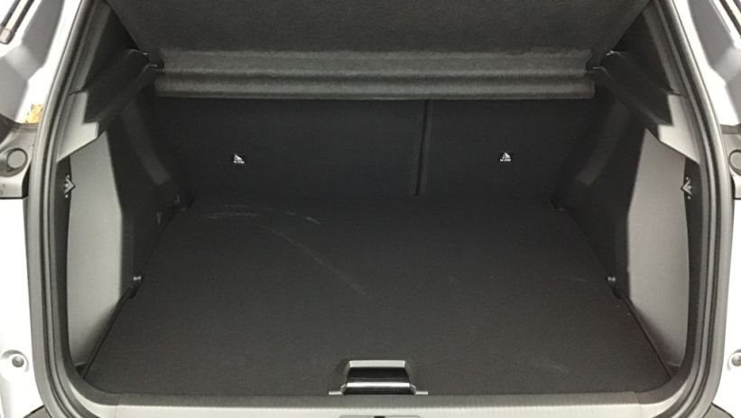 Aperçu du véhicule : 2008 Hybrid 145 e-DCS6 GT