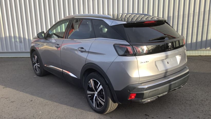 Aperçu du véhicule : 3008 Hybrid 136 e-DCS6 GT