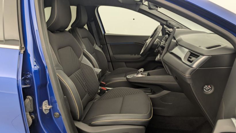 Aperçu du véhicule : E-Tech full hybrid 145 Iconic