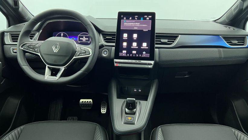 Aperçu du véhicule : E-Tech full hybrid 160 ch esprit Alpine Gris Cassiopée - Toit Noir Etoilé avec 2150€ d'équipements inclus