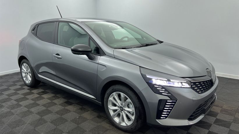 Aperçu du véhicule : Blue dCi 100 Evolution Gris Schiste avec 2550€ d'équipements inclus