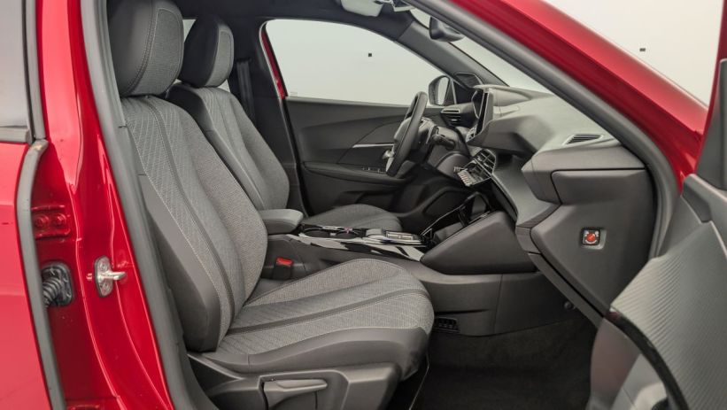 Aperçu du véhicule : Hybrid 136 e-DCS6 Allure