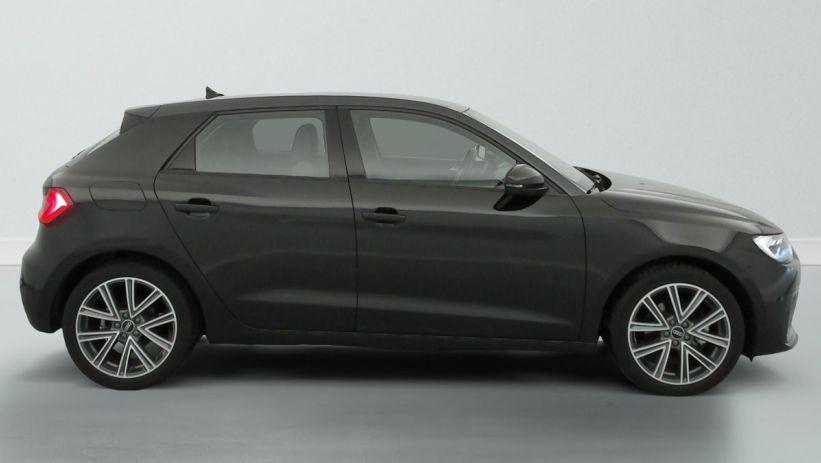 Aperçu du véhicule : 30 TFSI 110 ch S tronic 7 Advanced