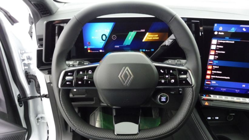 Aperçu du véhicule : 1.2 E-TECH FULL HYBRID 200CH TECHNO - 24