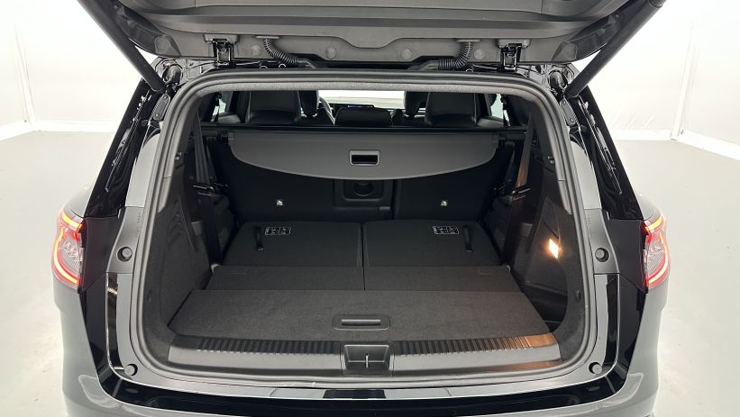 Aperçu du véhicule : VI E-Tech full hybrid 200ch Techno