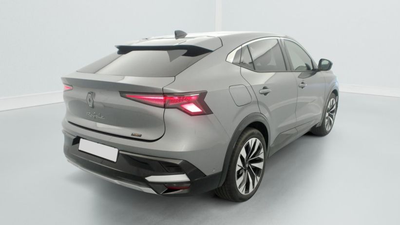 Aperçu du véhicule : E-Tech full hybrid 200ch Techno