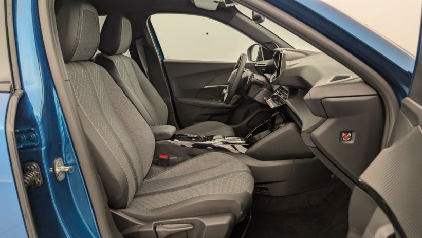 Aperçu du véhicule : Hybrid 136 e-DCS6 Allure