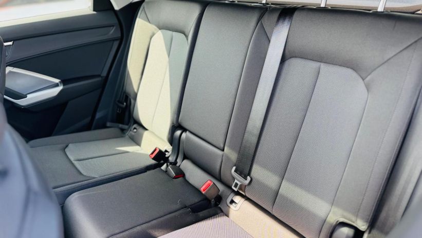 Aperçu du véhicule : DESIGN 35 TDI 150CV S-TRONIC + TOIT OUVRANT + CAMERA DE RECUL + JA 19