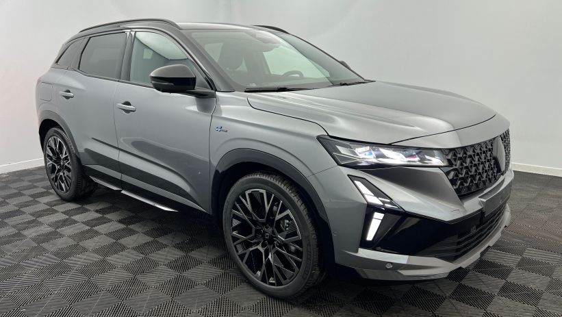 Aperçu du véhicule : full hybrid E-Tech 200 ch Esprit Alpine Gris Schiste - Toit Noir Etoilé avec 4000€ d'équipements inclus