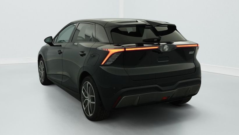 Aperçu du véhicule : 64KWH 204CH LUXURY