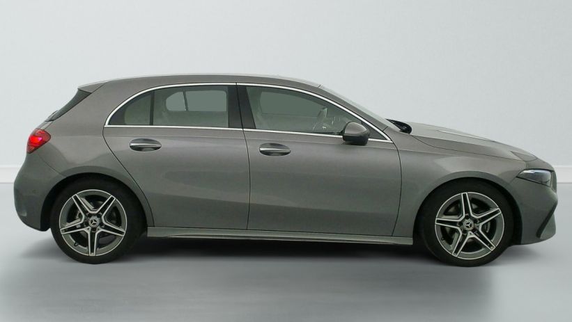 Aperçu du véhicule : 180 7G-DCT AMG LINE