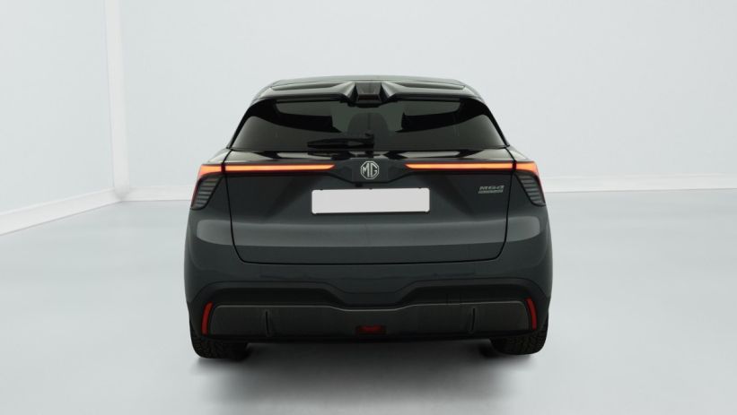 Aperçu du véhicule : 64KWH 204CH LUXURY