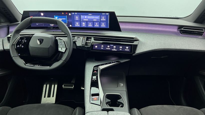 Aperçu du véhicule : Hybrid 145 e-DCS6 GT Bleu Obsession avec 5050€ d'équipements inclus