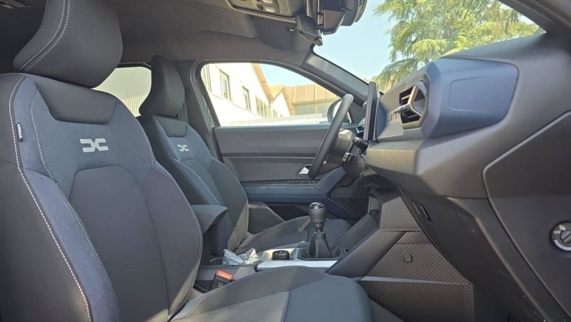 Aperçu du véhicule : Mild Hybrid 130 4x4 Journey