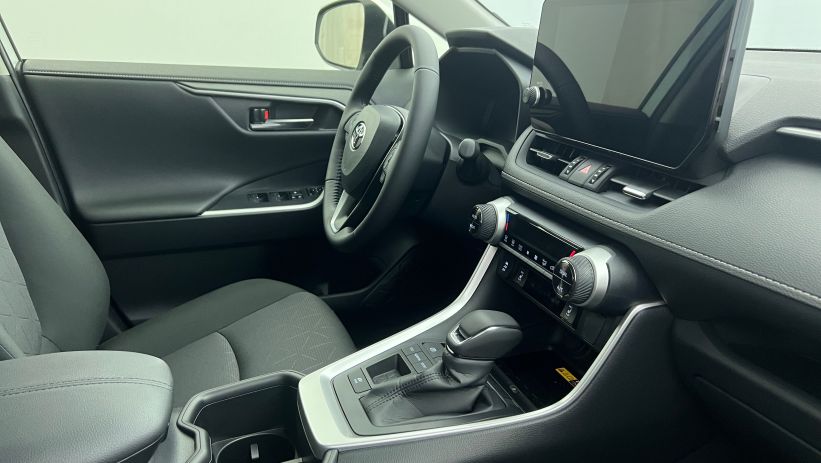 Aperçu du véhicule : Hybride 218 ch 2WD Dynamic Blanc Lunaire Nacré avec 3100€ d'équipements inclus