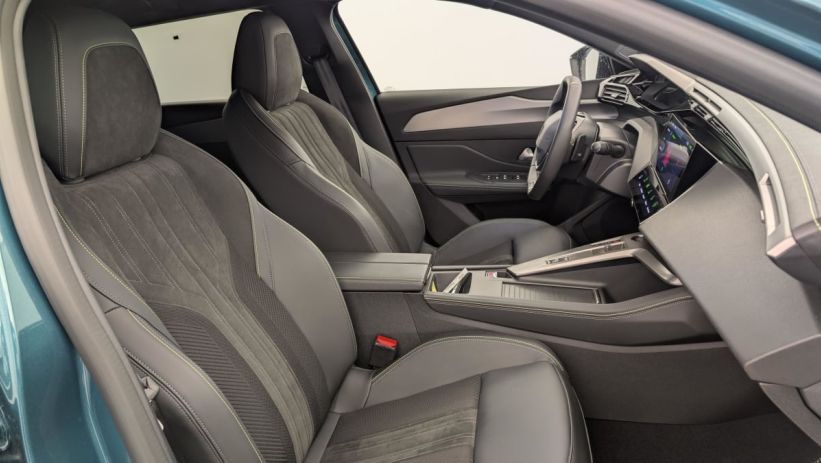 Aperçu du véhicule : Hybrid 136 e-DCS6 GT