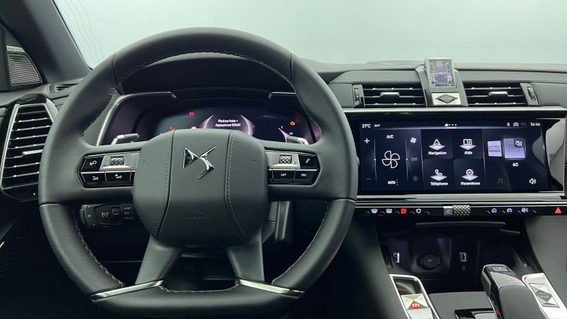 Aperçu du véhicule : BlueHDi 130 EAT8 Etoile Gris Laqué avec 4750€ d'équipements inclus