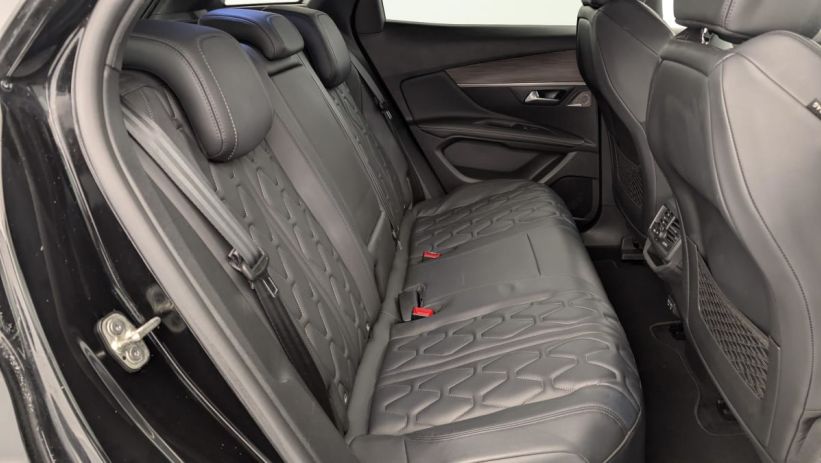 Aperçu du véhicule : Hybrid4 300 e-EAT8 GT Pack