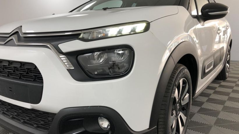 Aperçu du véhicule : SHINE 83CV + CAMéRA DE RECUL 