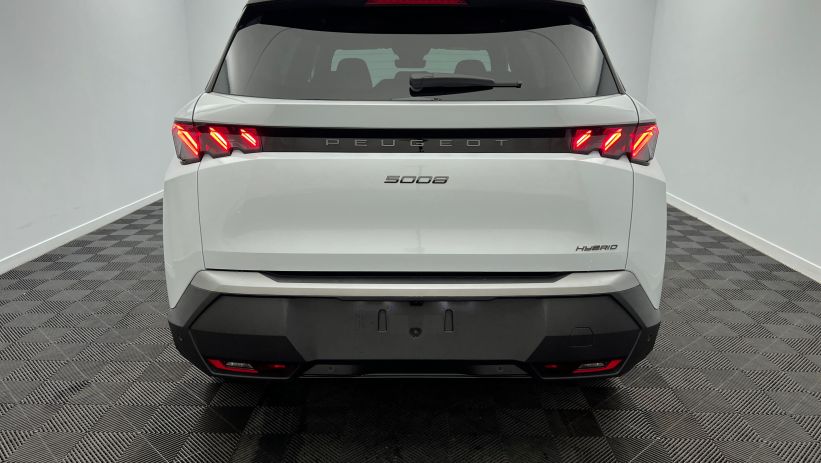 Aperçu du véhicule : Nouveau Hybrid 145 e-DCS6 GT Blanc Okénite avec 2470€ d'équipements inclus