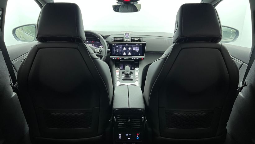 Aperçu du véhicule : BlueHDi 130 EAT8 Etoile Gris Laqué avec 4750€ d'équipements inclus