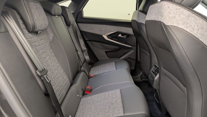 Aperçu du véhicule : Hybrid 145 e-DCS6 Allure