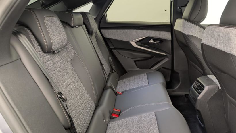 Aperçu du véhicule : Hybrid 145 e-DCS6 Allure